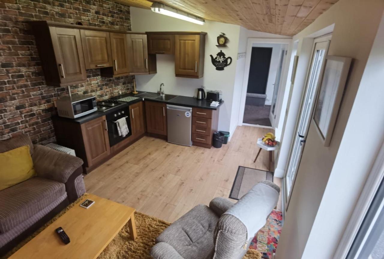 The Snug Apartment Letterkenny Exterior photo