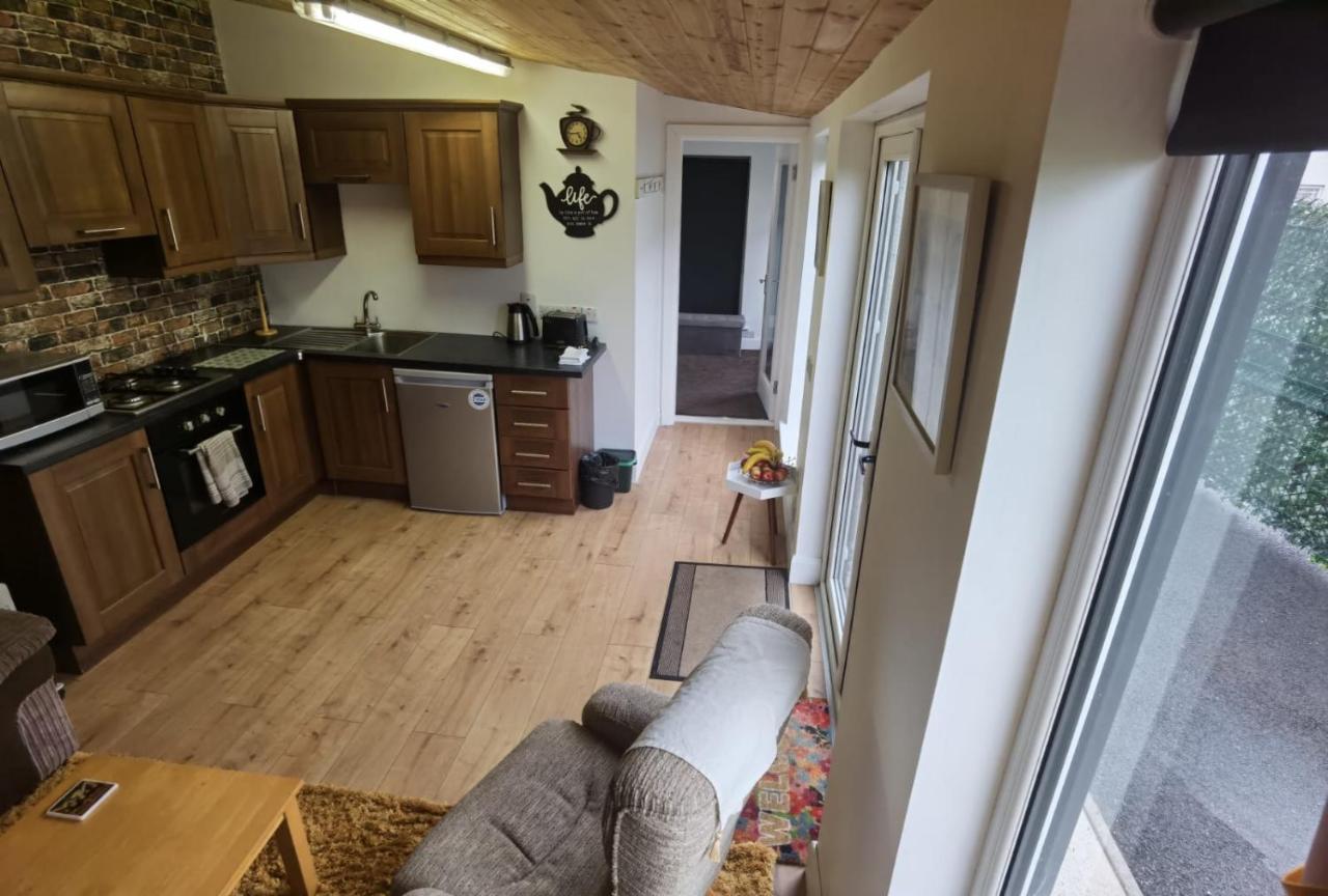 The Snug Apartment Letterkenny Exterior photo